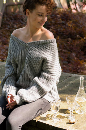 Szary sweter wełniany z dekoltem Mia Look 309 by LOOK made with Love