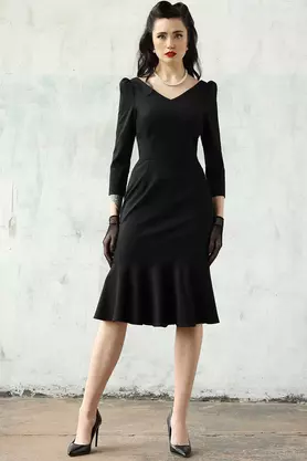 Sukienka retro z falbaną czarna by Kasia Miciak
