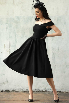 Sukienka z hiszpańskim dekoltem czarna by Kasia Miciak
