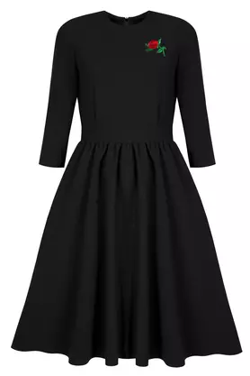 Sukienka rozkloszowana czarna z różą by Kasia Miciak