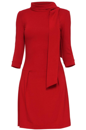 Sukienka z krawatem czerwona III by Yuliya Babich